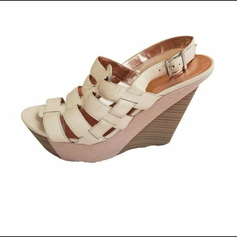 BCBGeneration 8.5 cream leather platform wedges